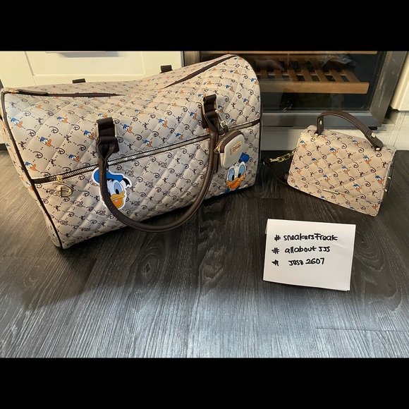 Disney Bags Nwt Disney Donald Duck Weekender Duffel Bag And Donald